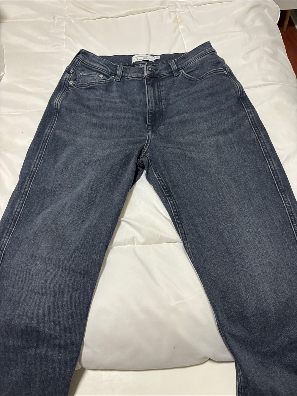 High-Rise Women's Jeans in Dark Indigo